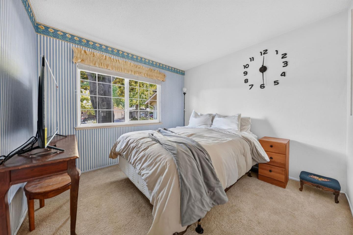 1668 Cassiar Drive