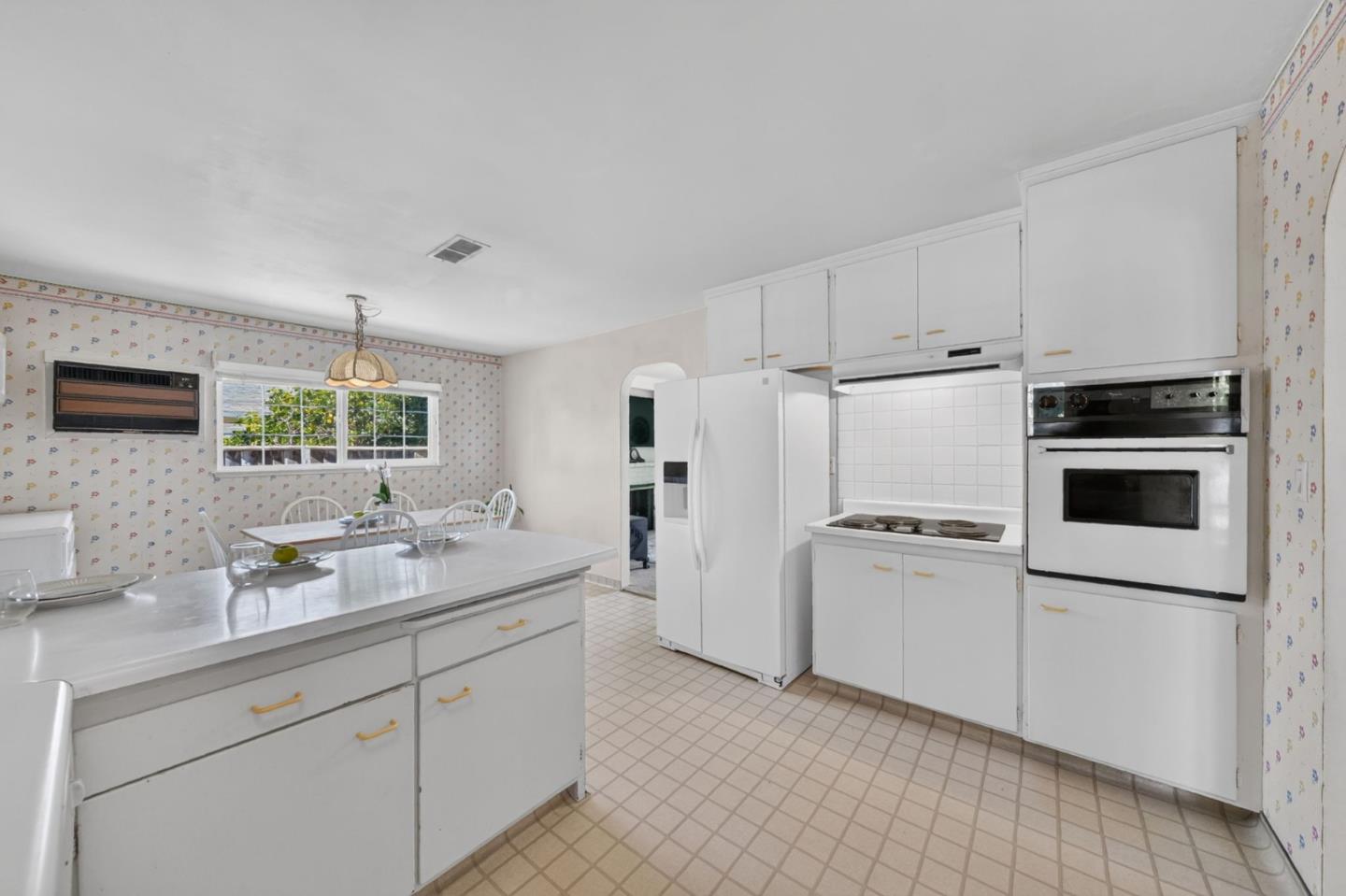 1668 Cassiar Drive