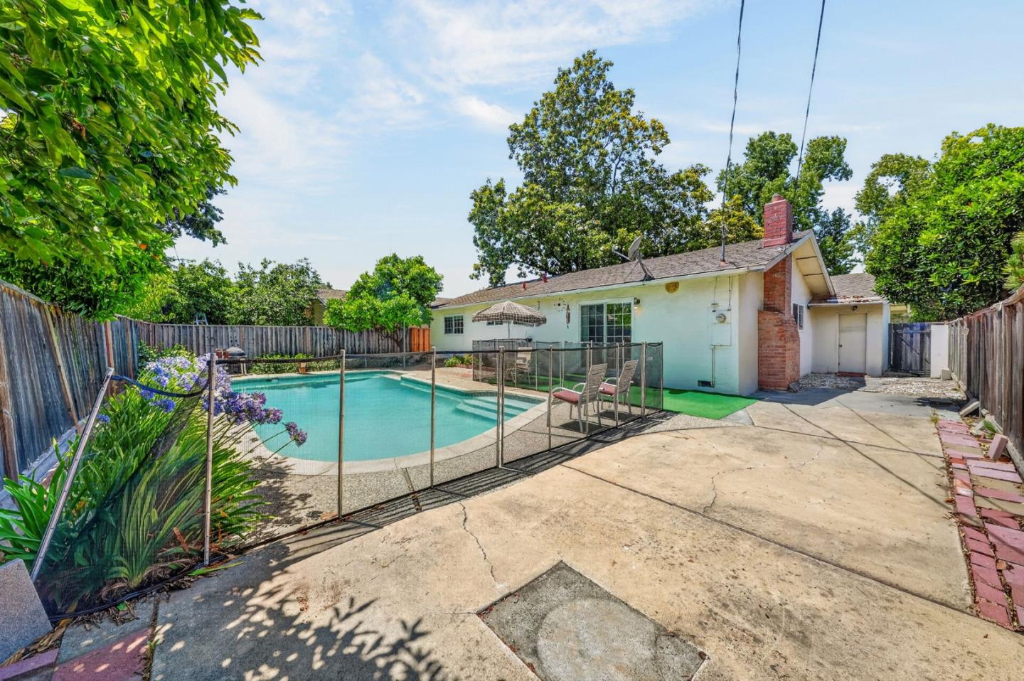 1668 Cassiar Drive