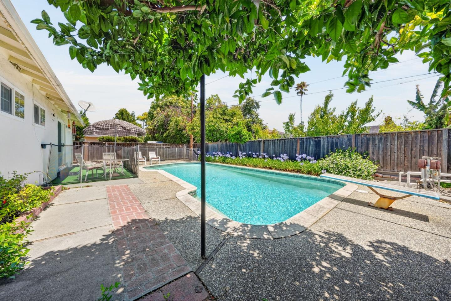 1668 Cassiar Drive