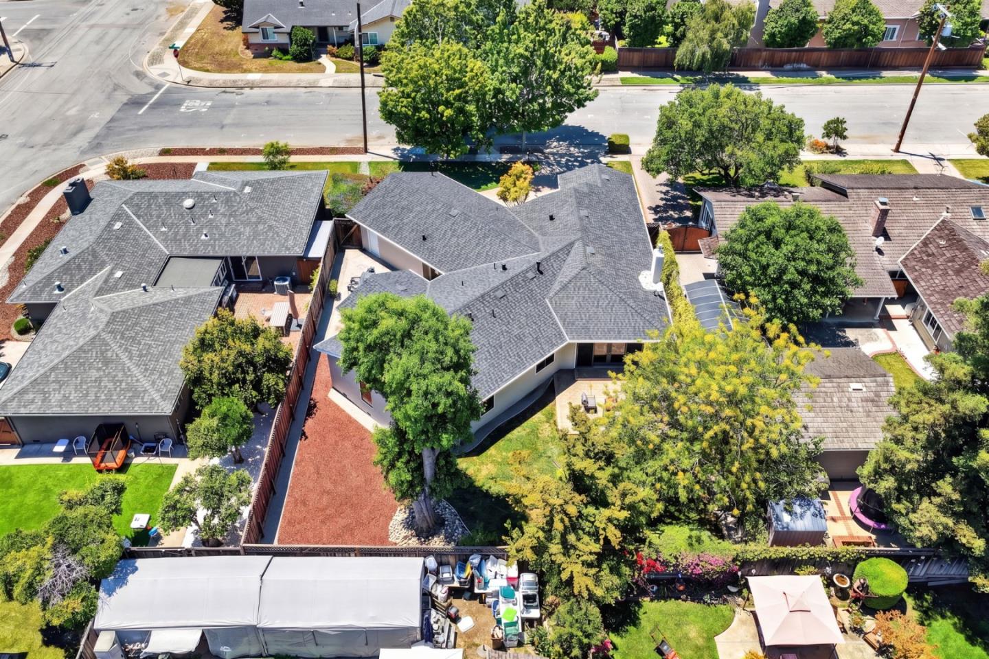 1490 Santa Inez DR