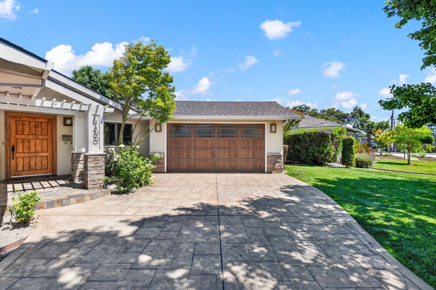 1490 Santa Inez DR