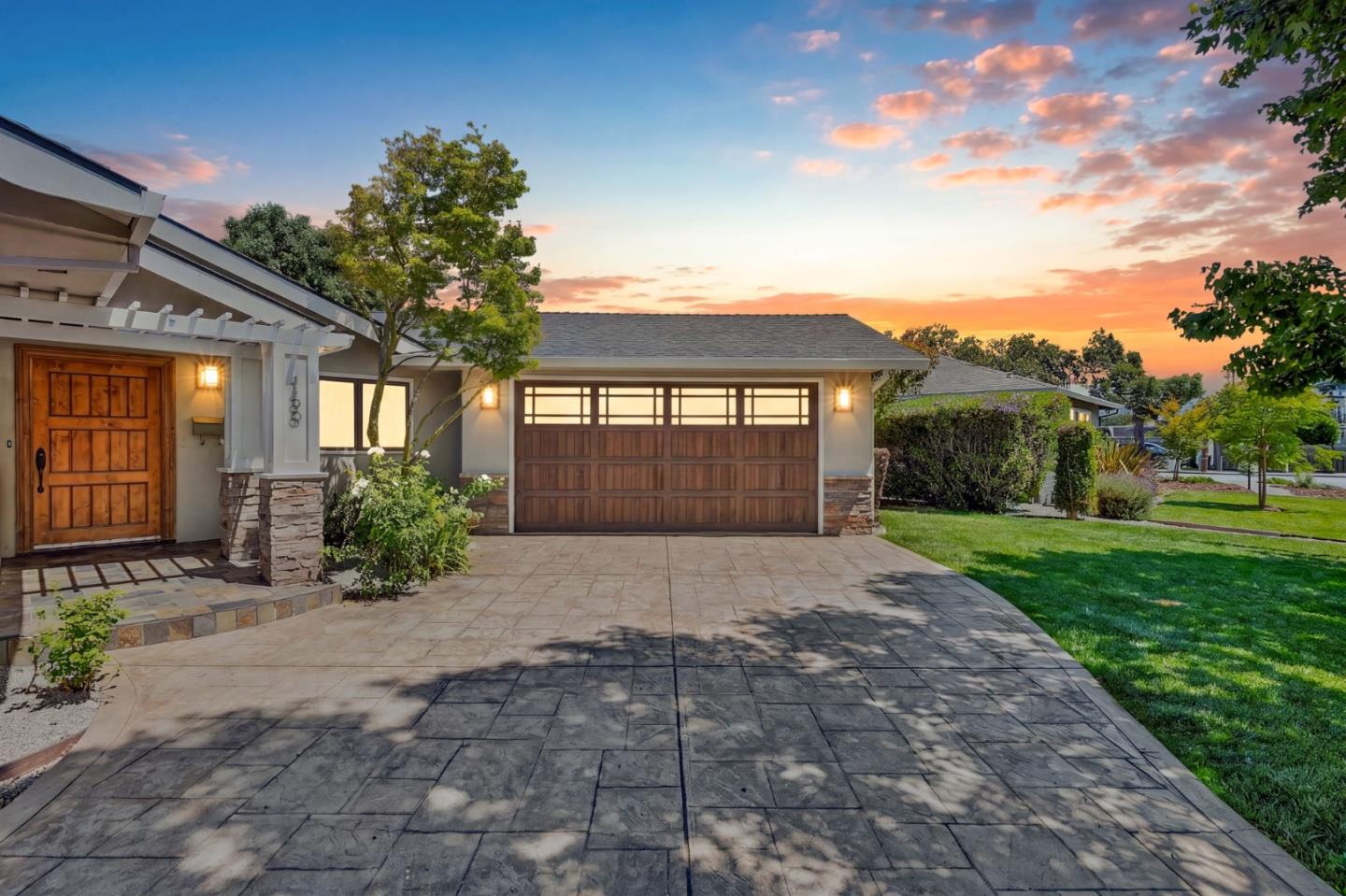 1490 Santa Inez DR