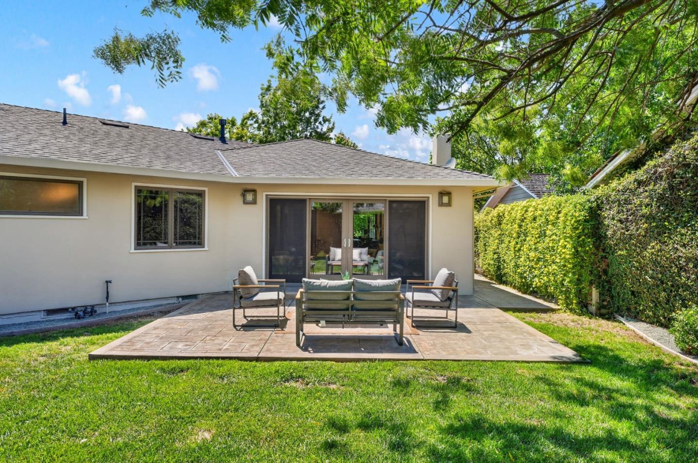 1490 Santa Inez DR