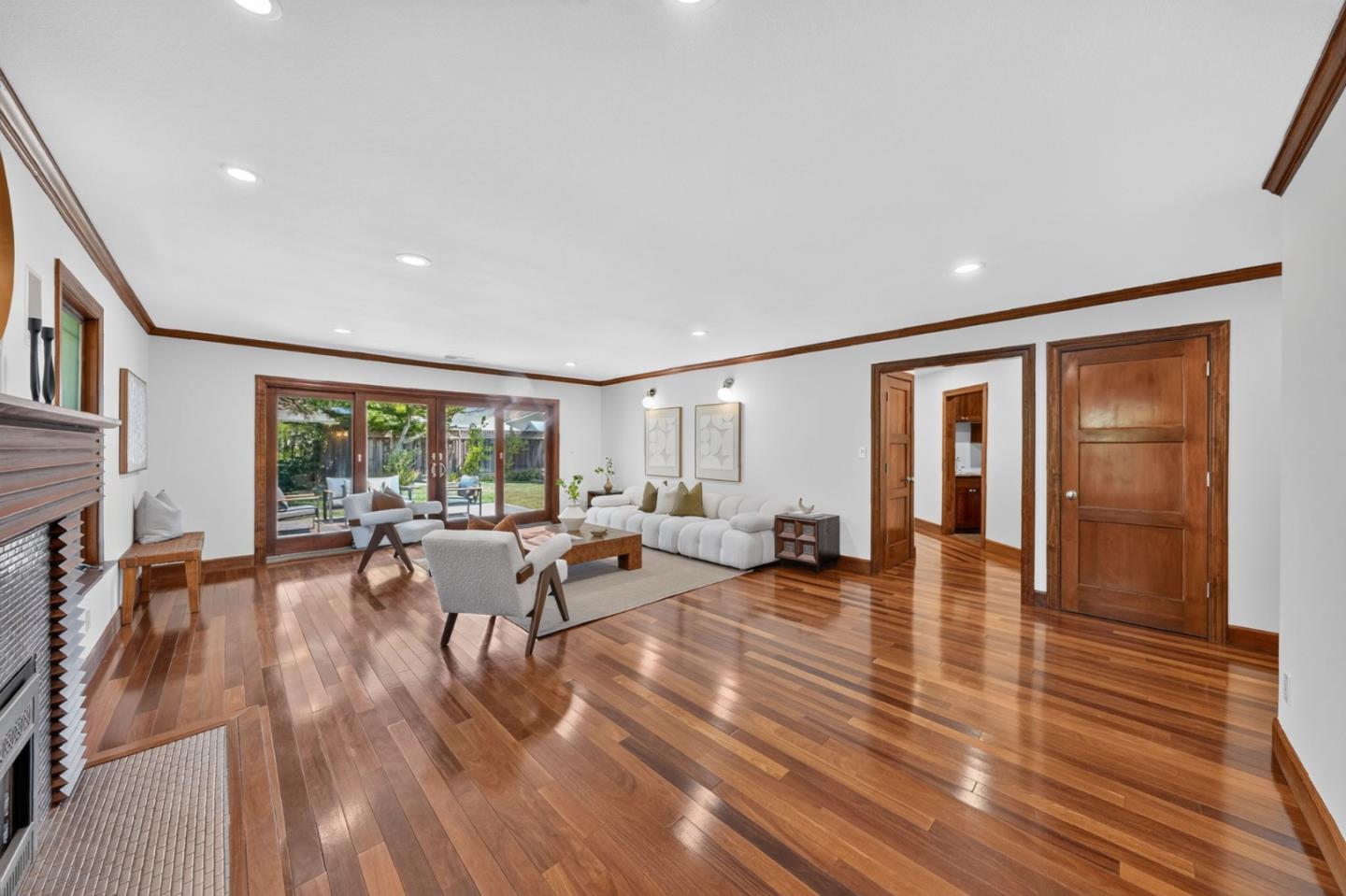 1490 Santa Inez DR