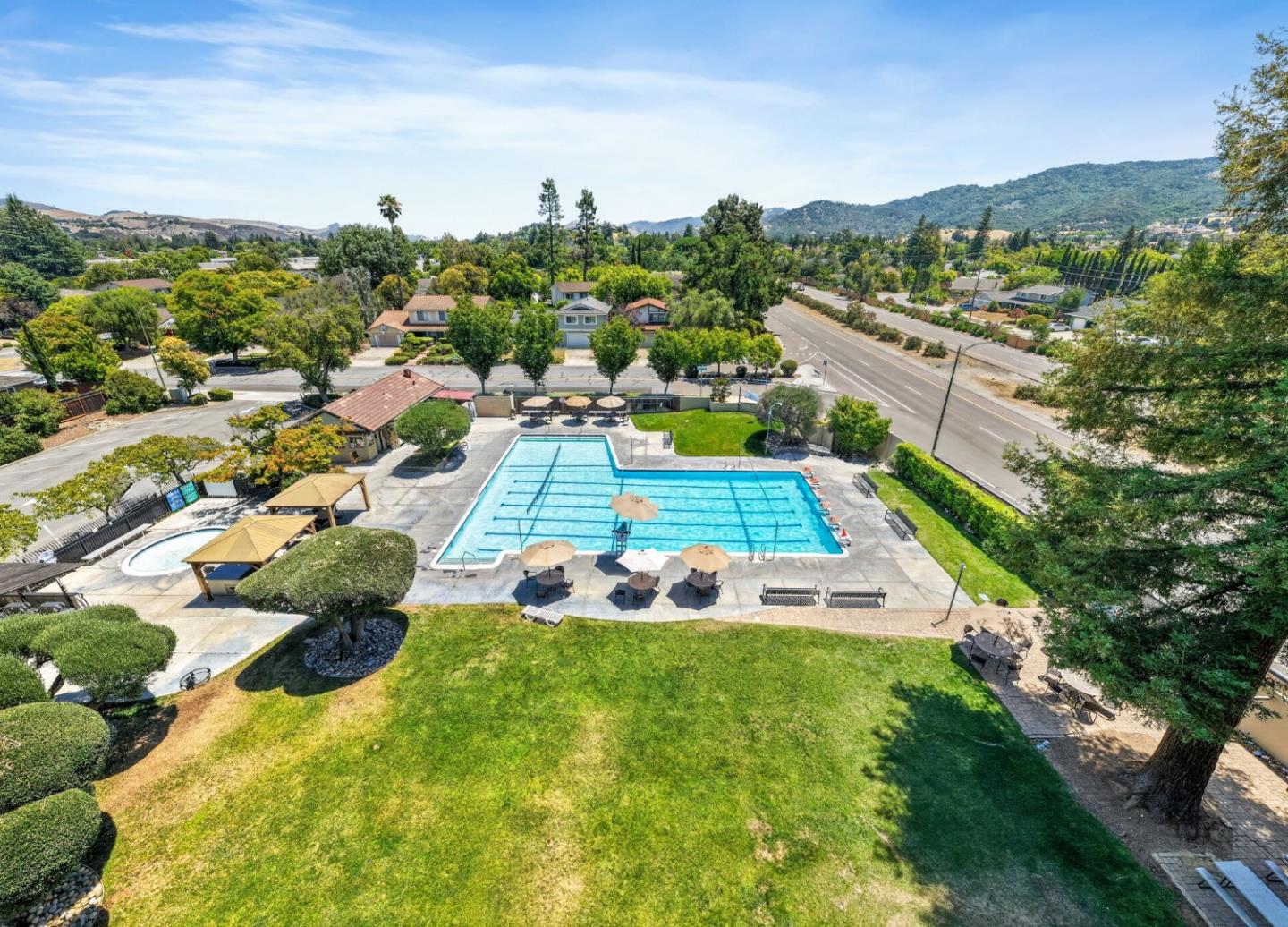 1031 Mount Darwin DR