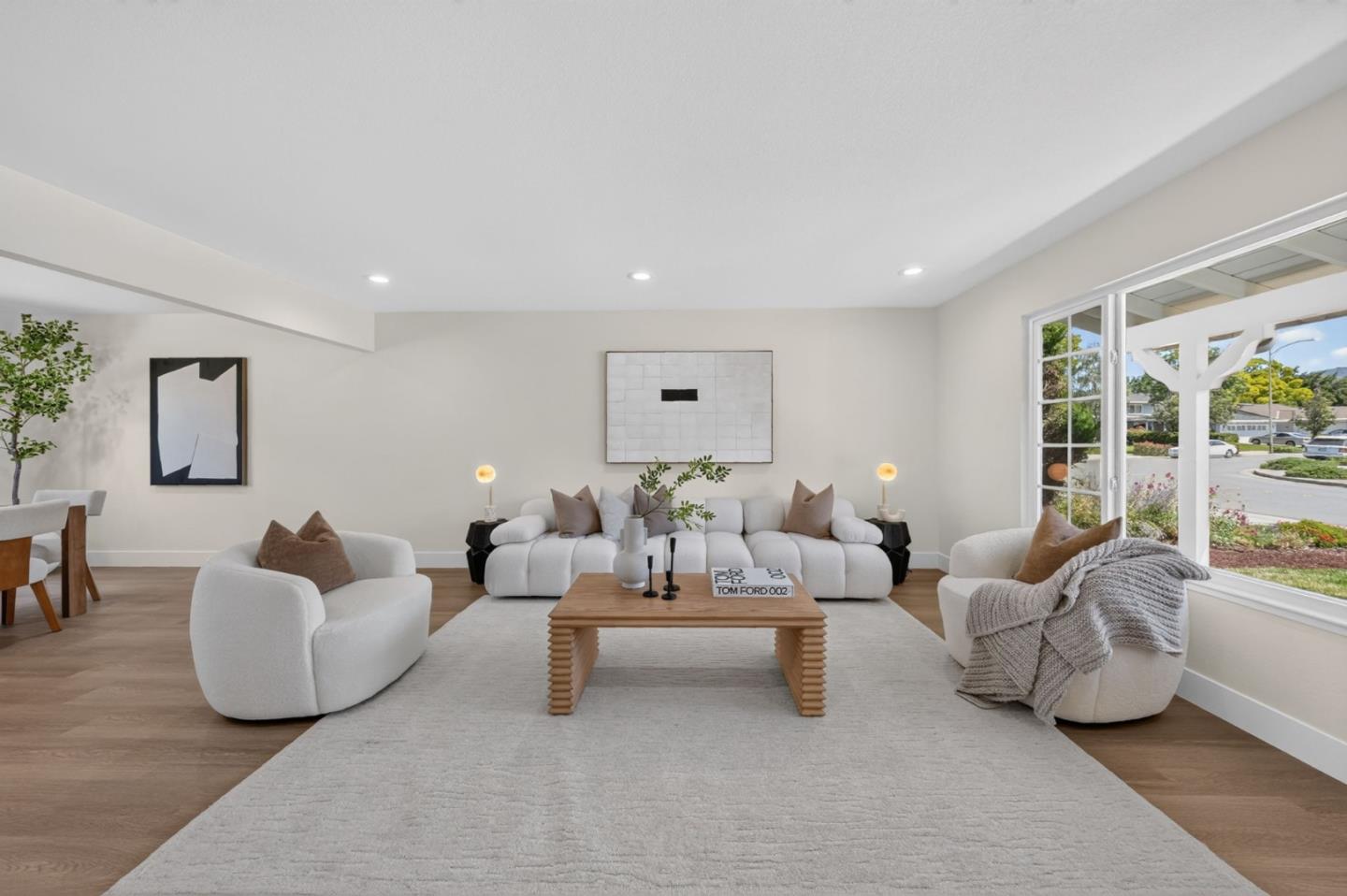 1031 Mount Darwin DR