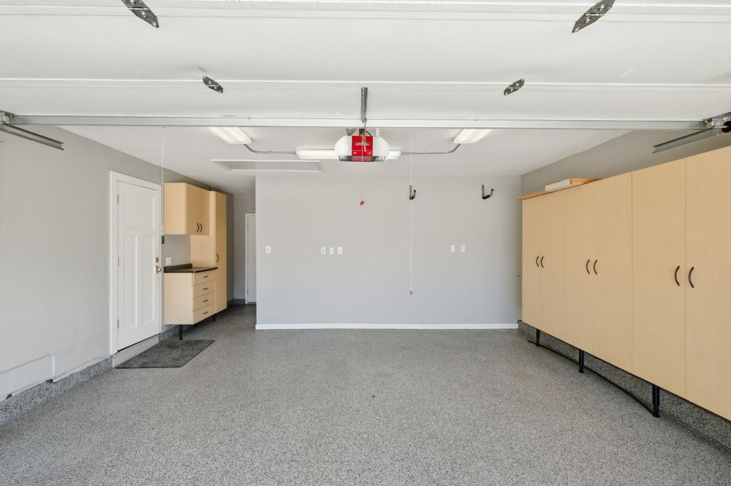 116 Meadowbrook DR
