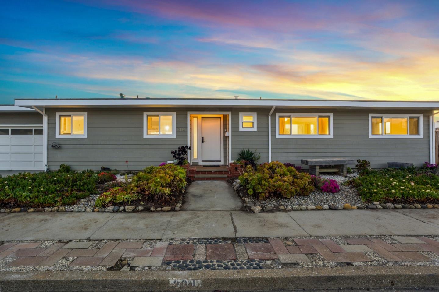 204 Shoreview AVE