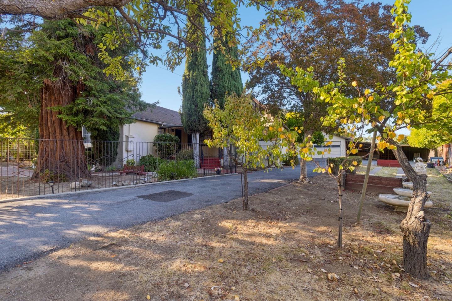 1551 Walters AVE