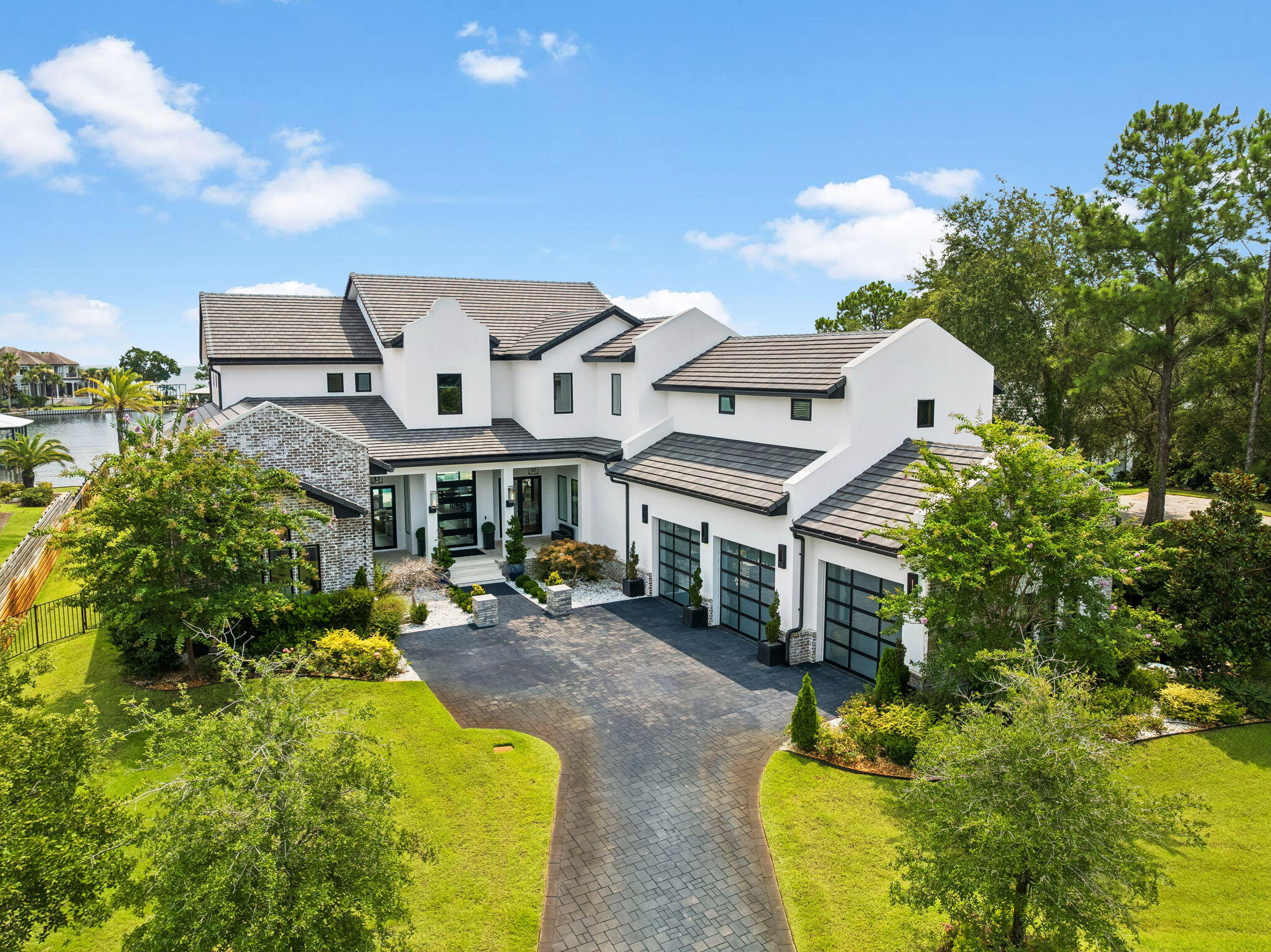 400 E Shipwreck Road