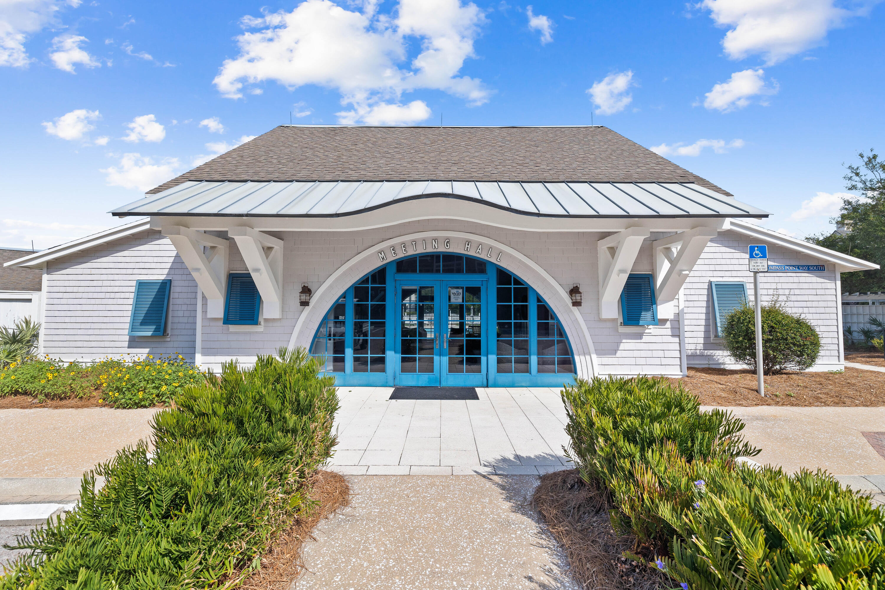 253 Salt Box Lane