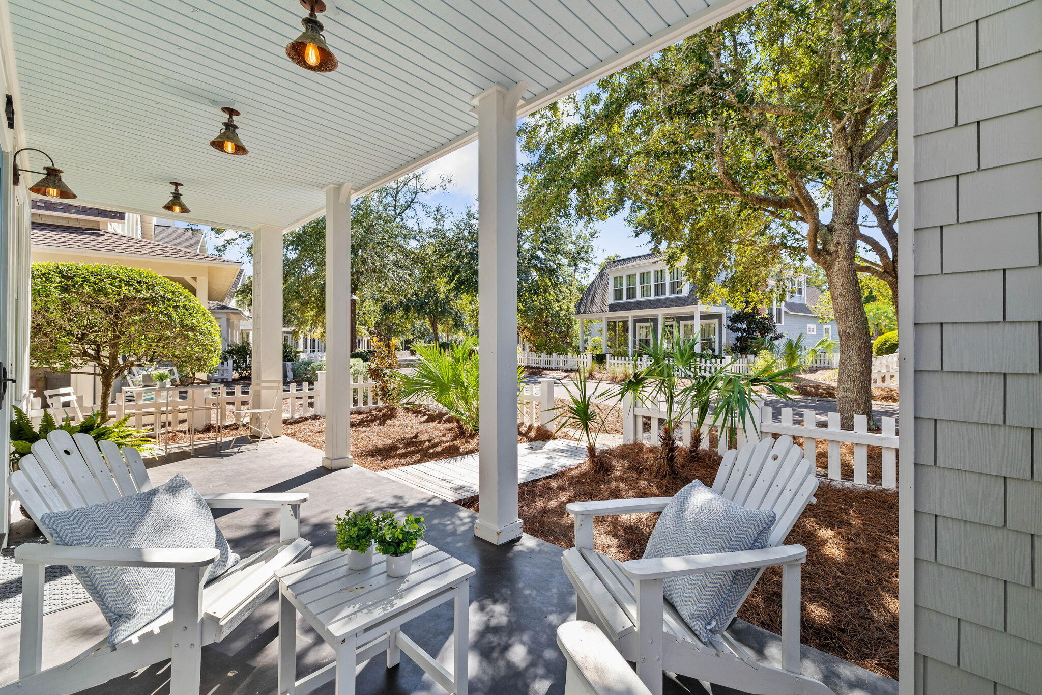253 Salt Box Lane
