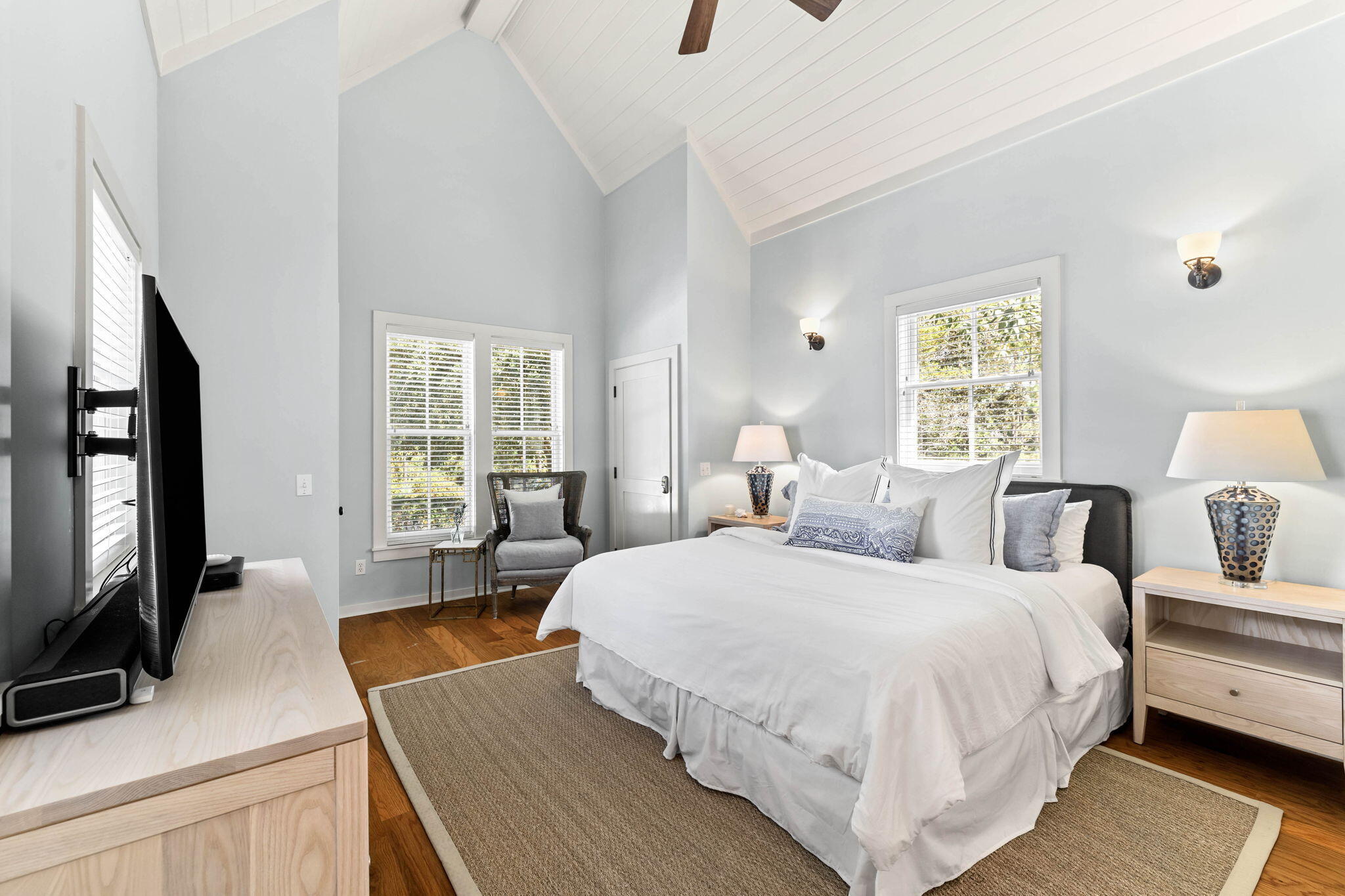 253 Salt Box Lane