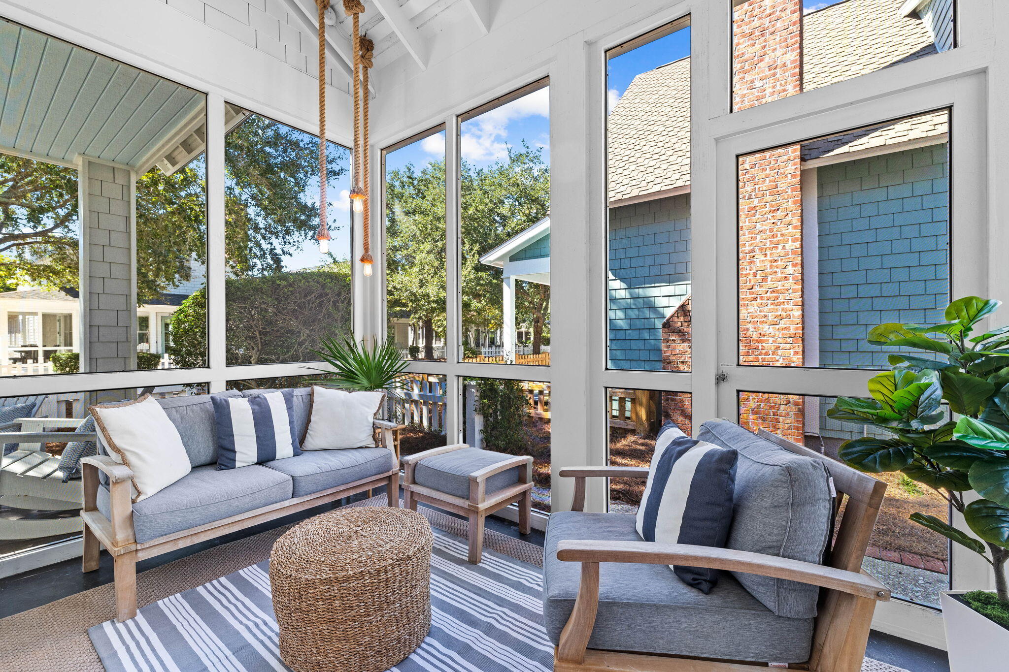 253 Salt Box Lane