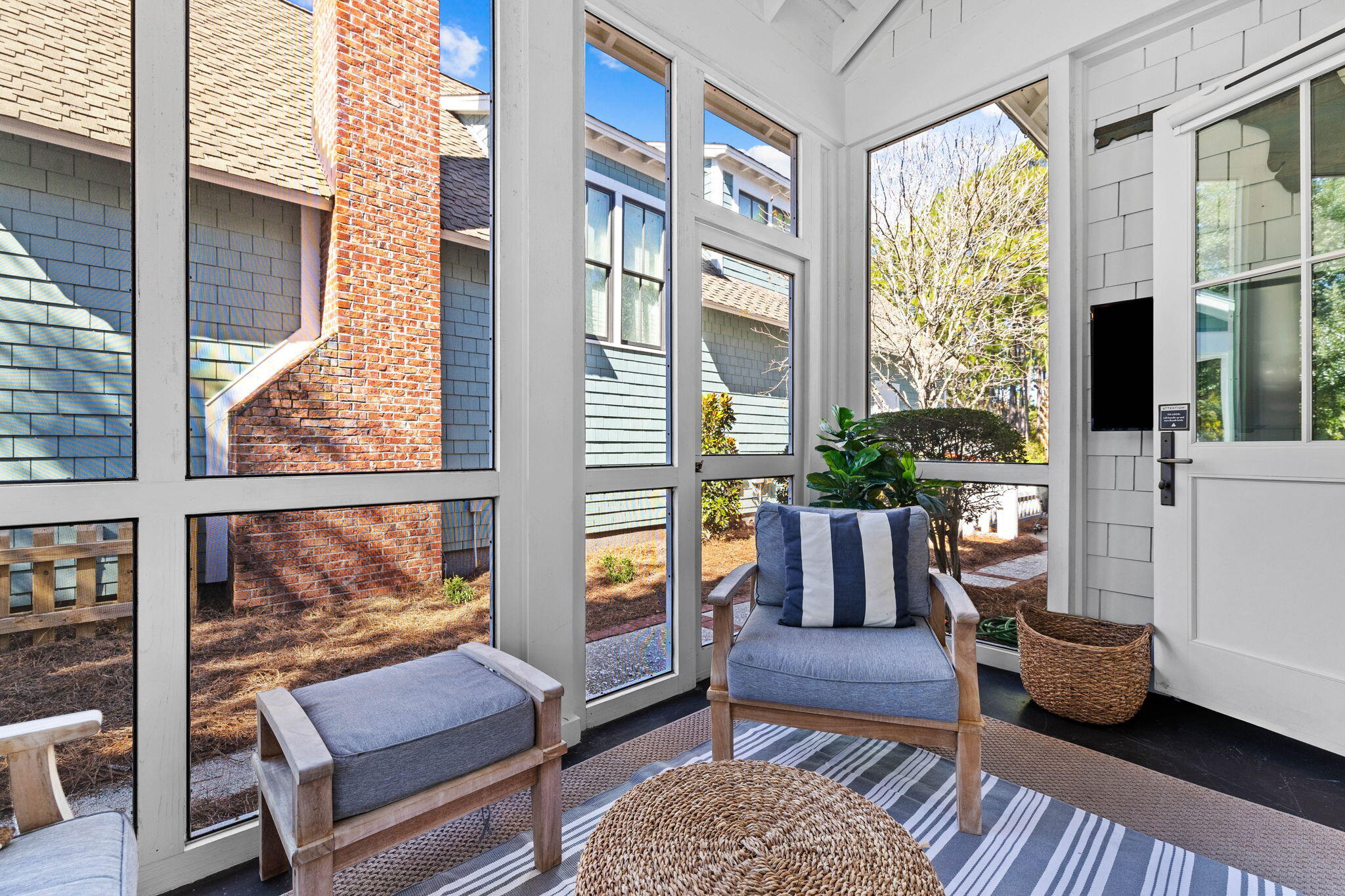 253 Salt Box Lane