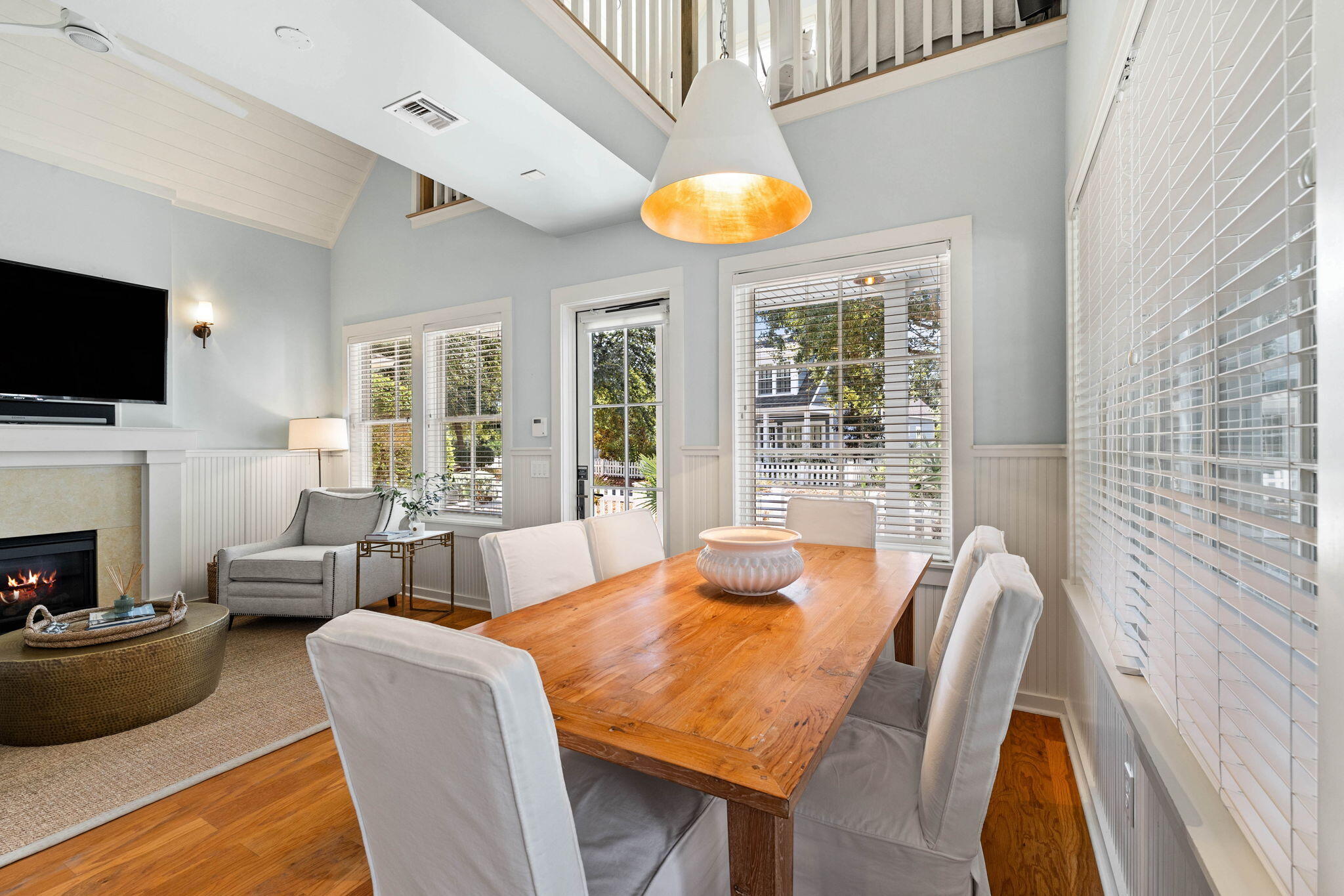 253 Salt Box Lane