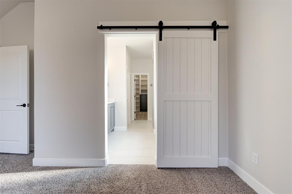 11421 White Tail Ridge