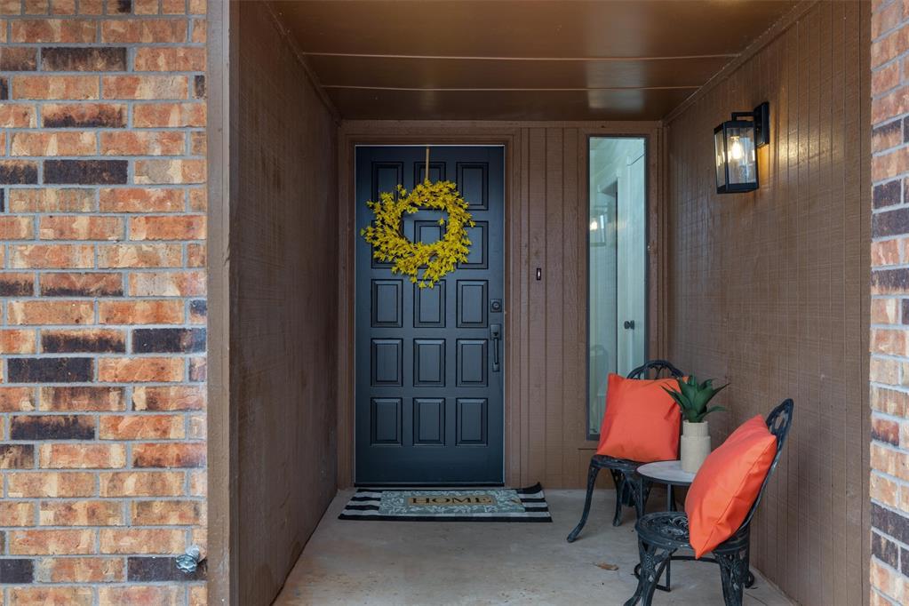 1713 Whispering Creek Court