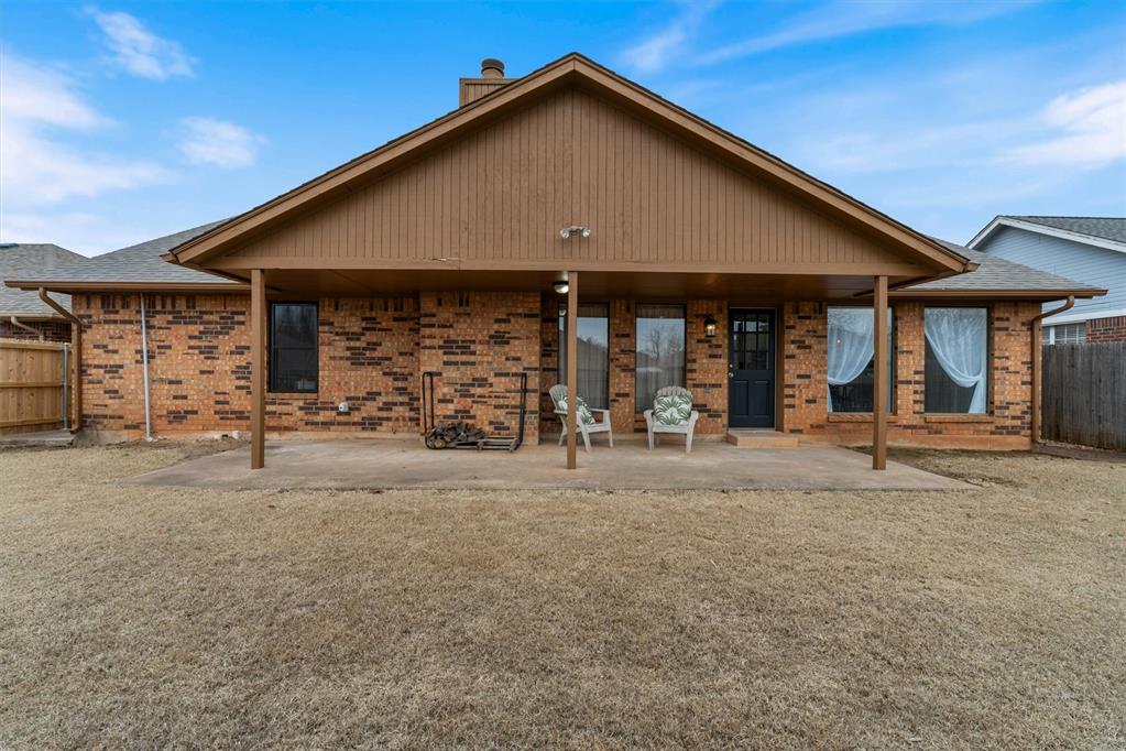 1713 Whispering Creek Court