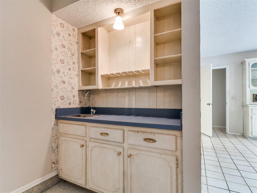 1912 Nighthawk Drive