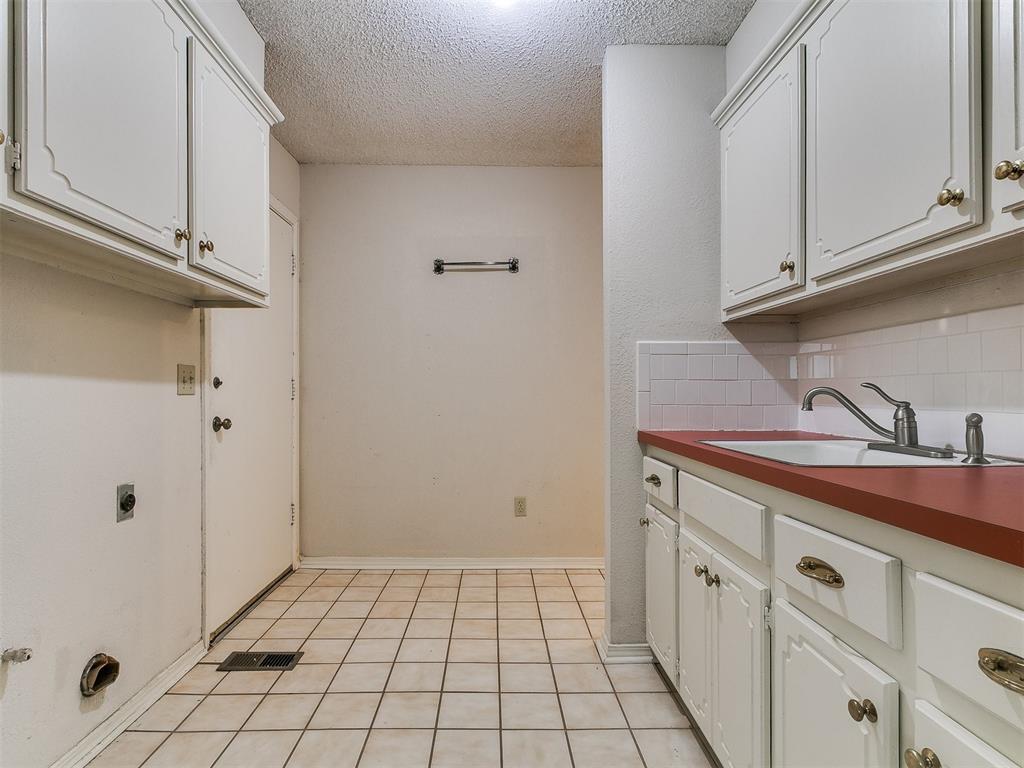 1912 Nighthawk Drive