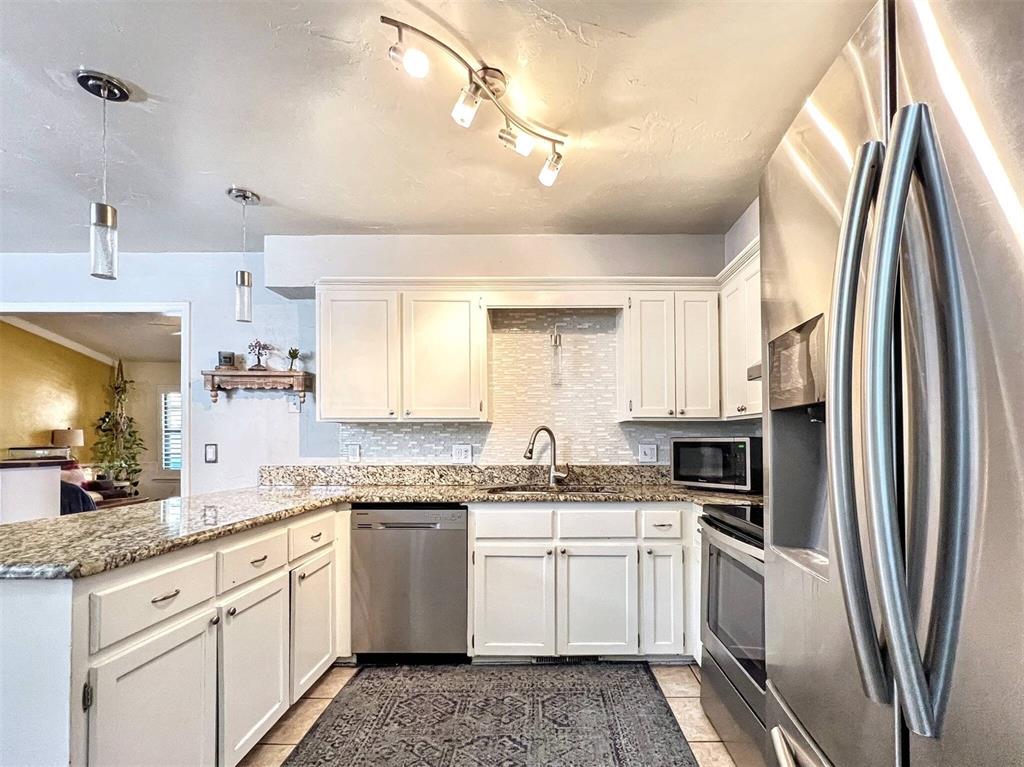 1214 W Gemini Road
