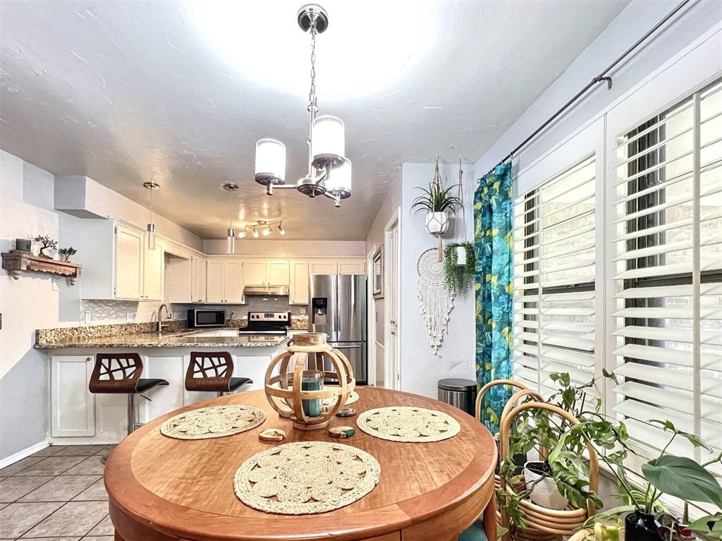 1214 W Gemini Road