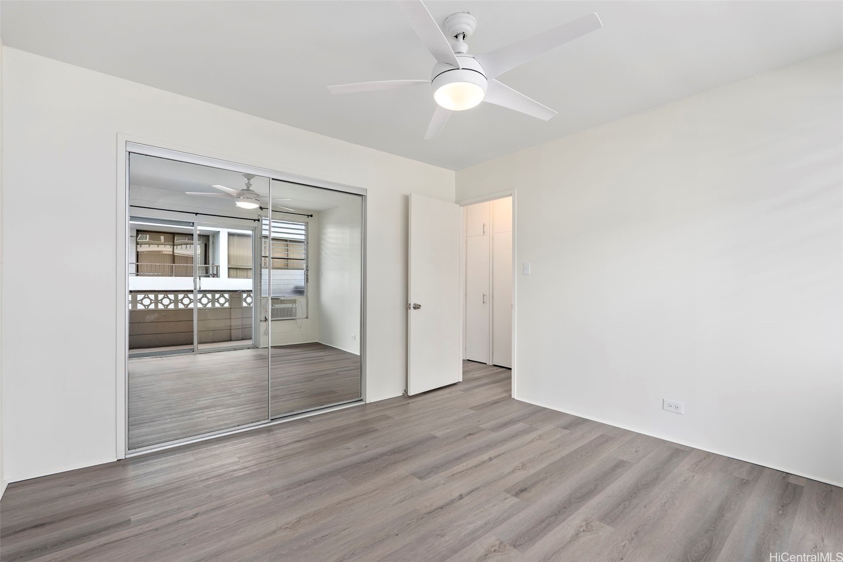 1531 Makiki Street 406