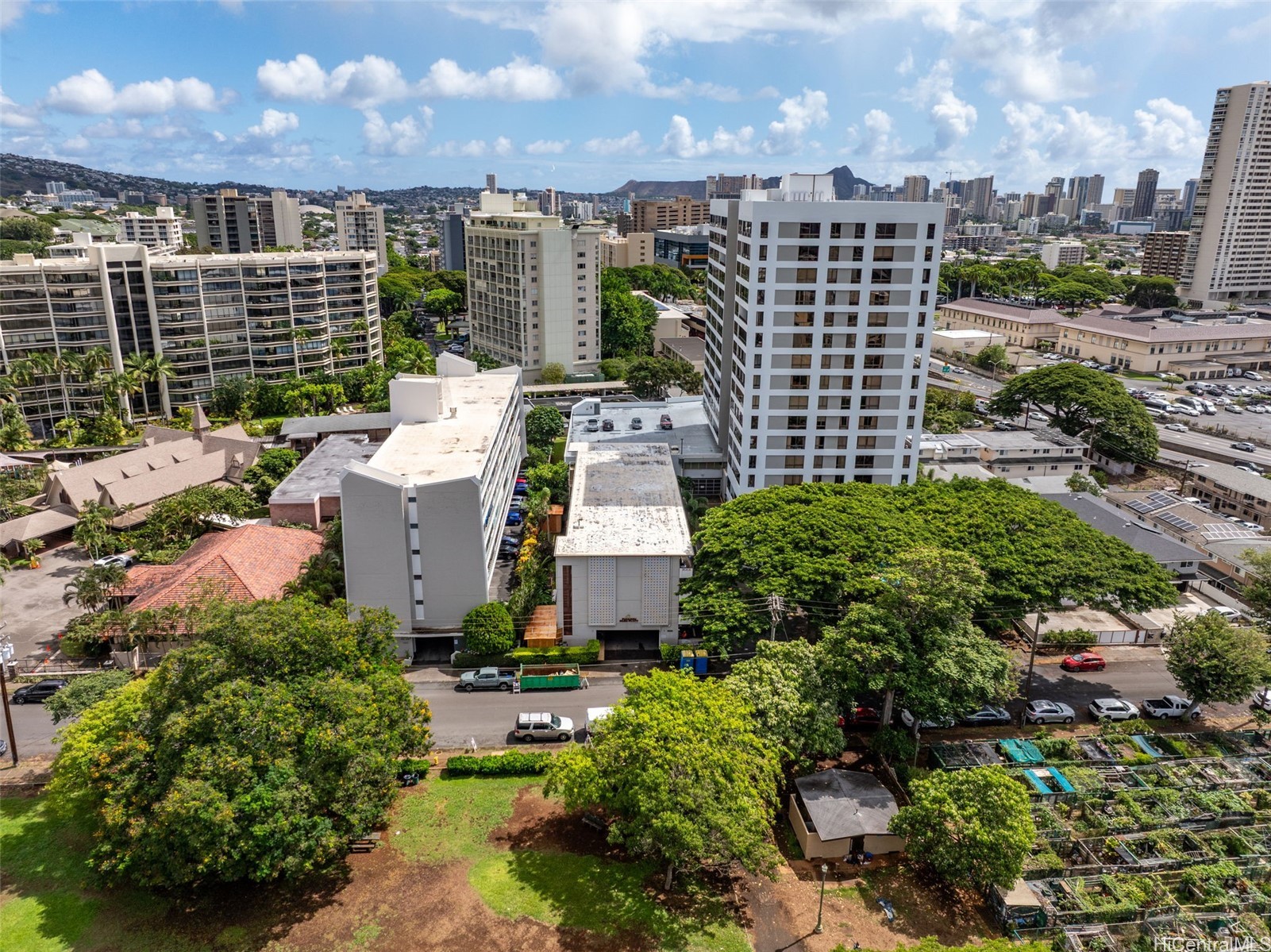 1531 Makiki Street 406