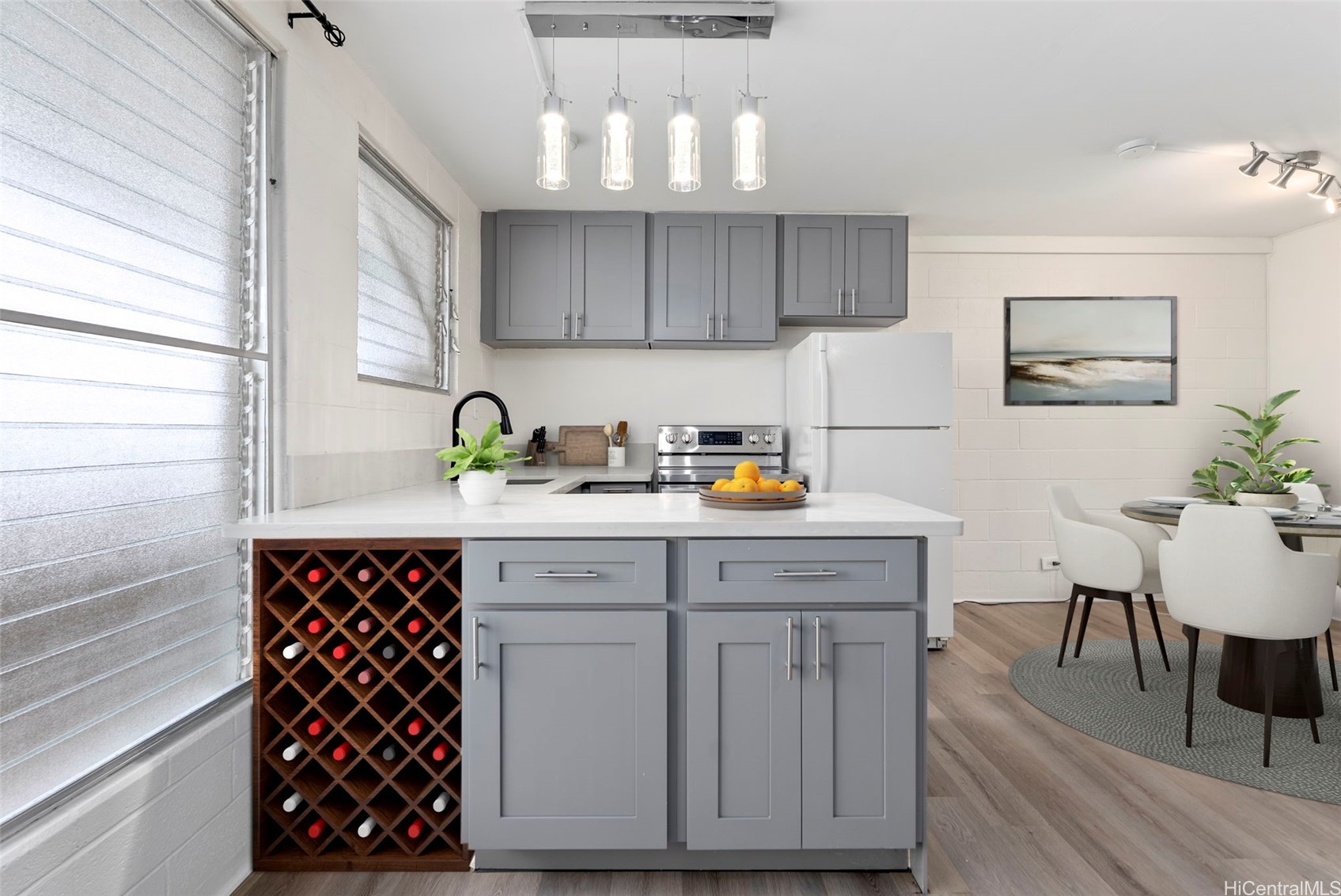 1531 Makiki Street 406
