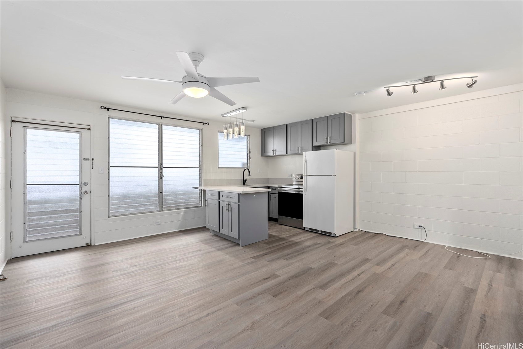1531 Makiki Street 406