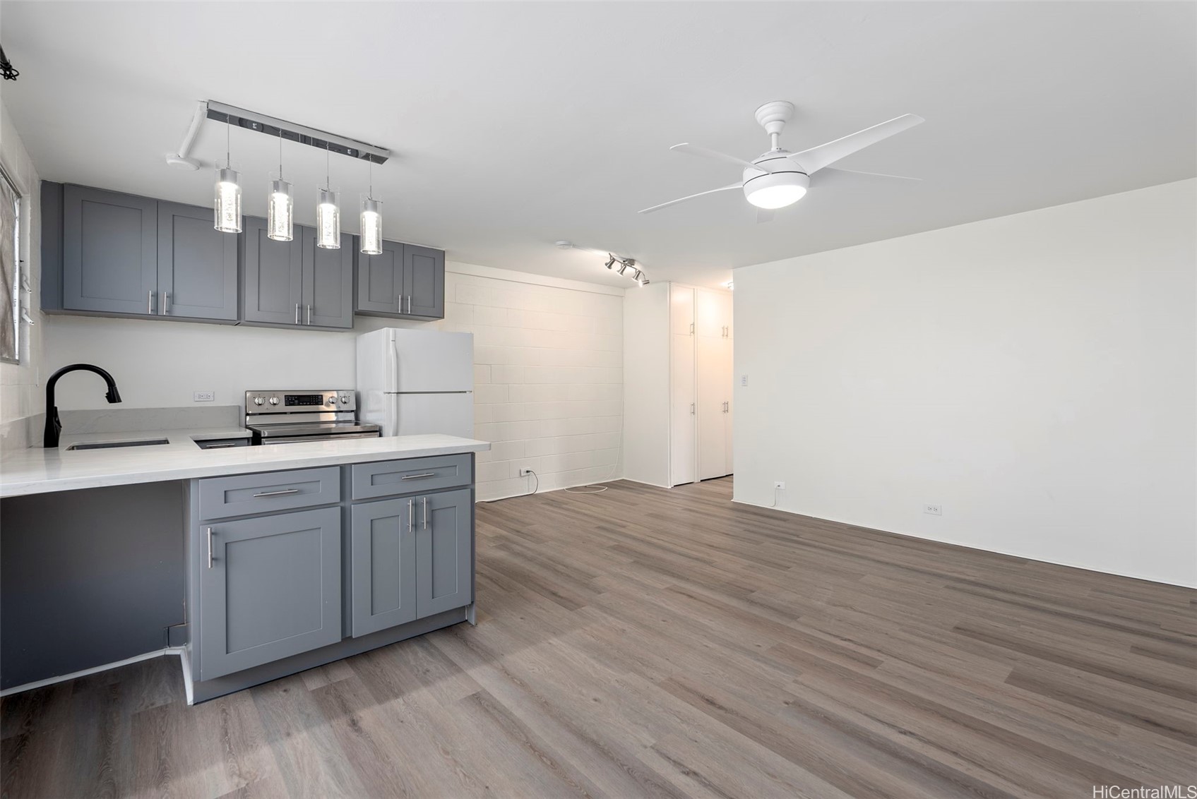 1531 Makiki Street 406