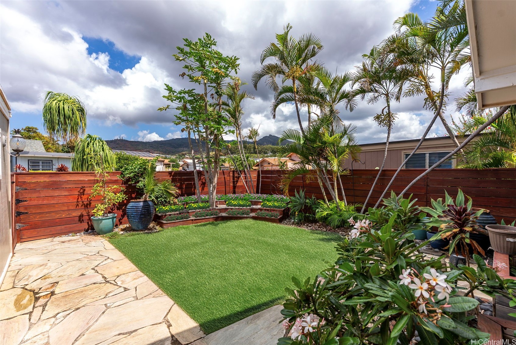 92-1137 Makamai Loop