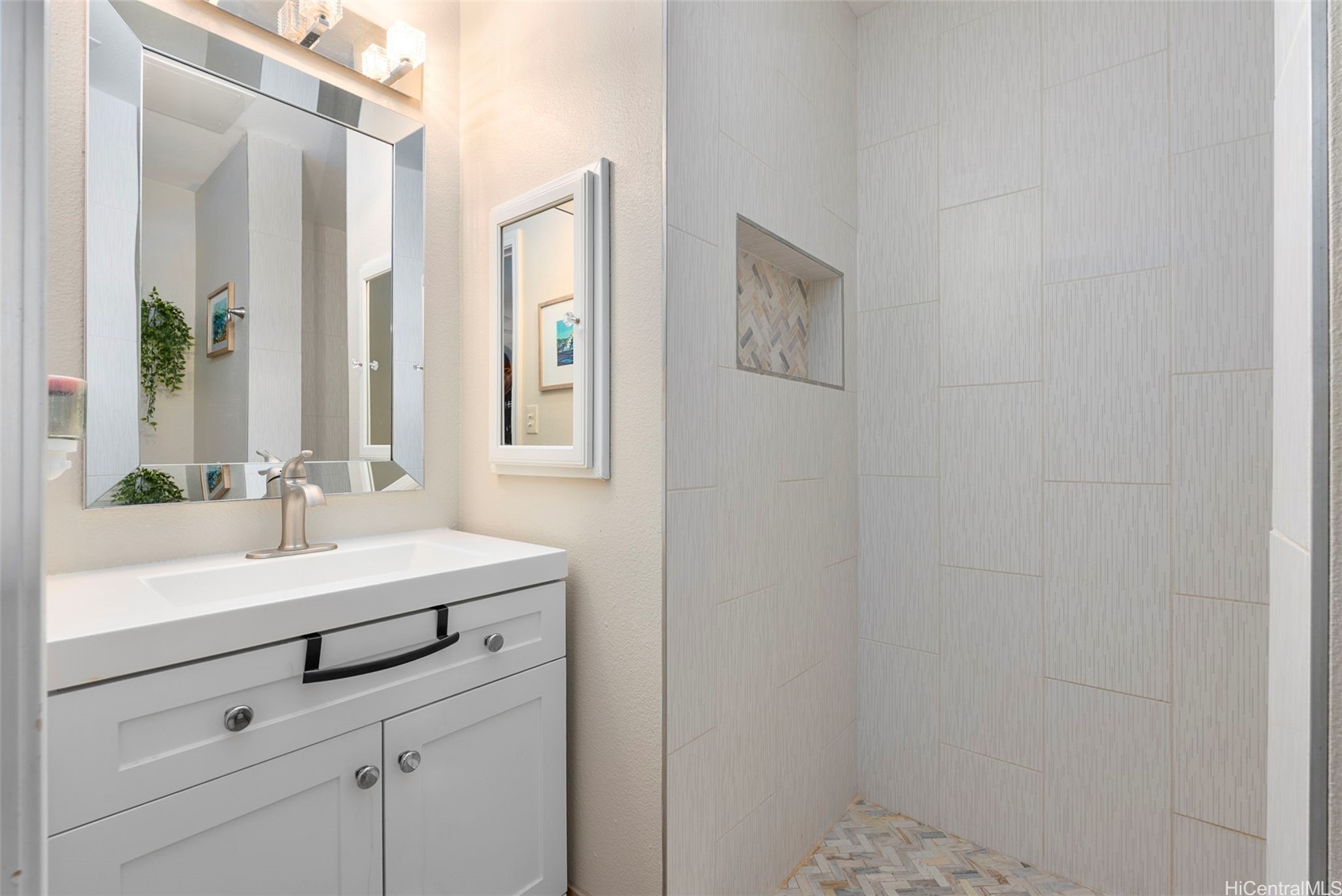 92-1137 Makamai Loop