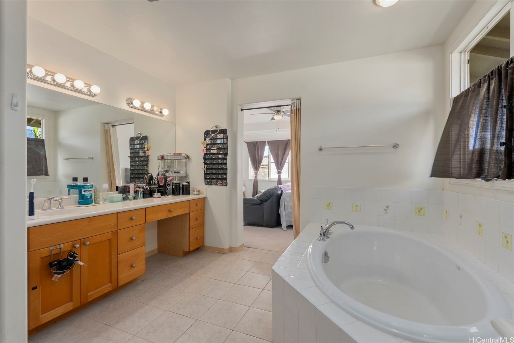 91-1069 Makaike Street