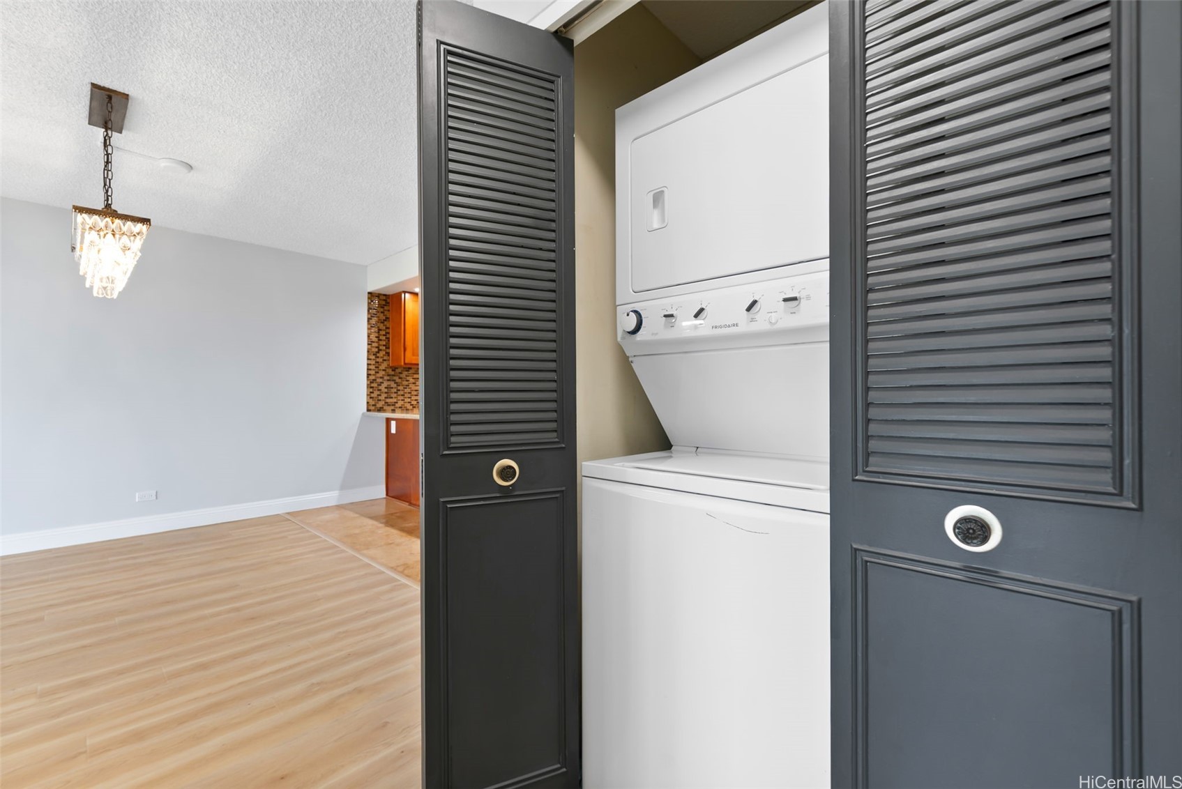 501 Hahaione Street 10J