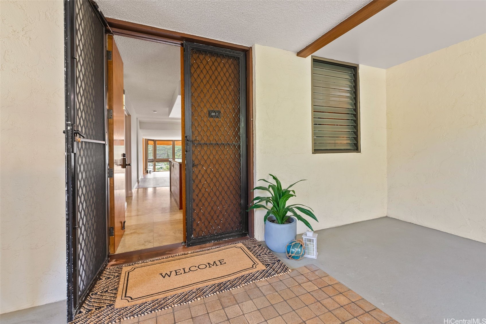 501 Hahaione Street 10J