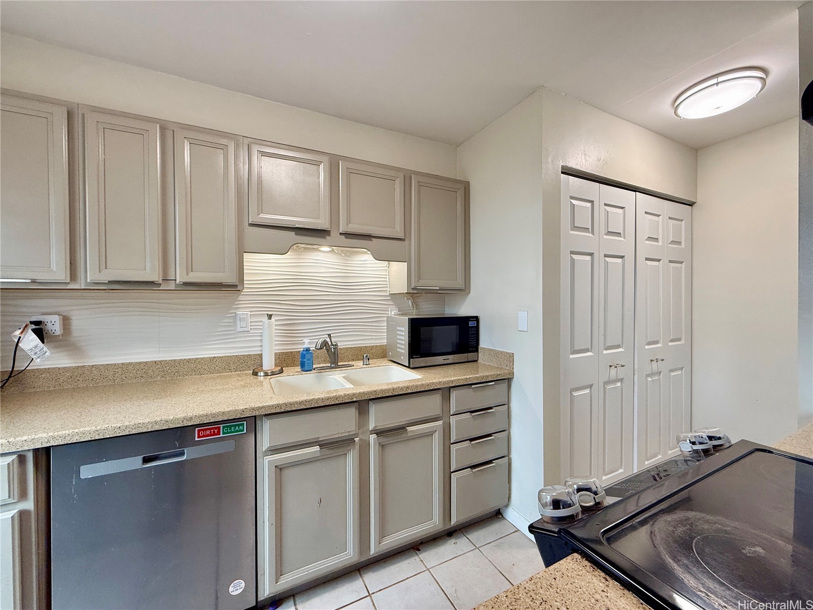 94-333 Anania Drive 30