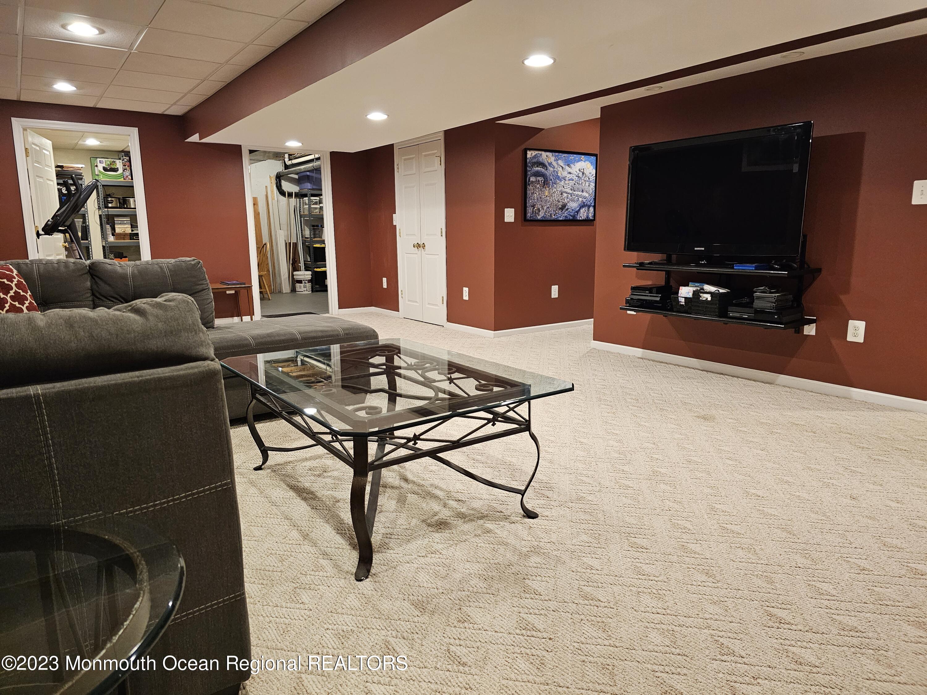 7 Molly Pitcher Drive