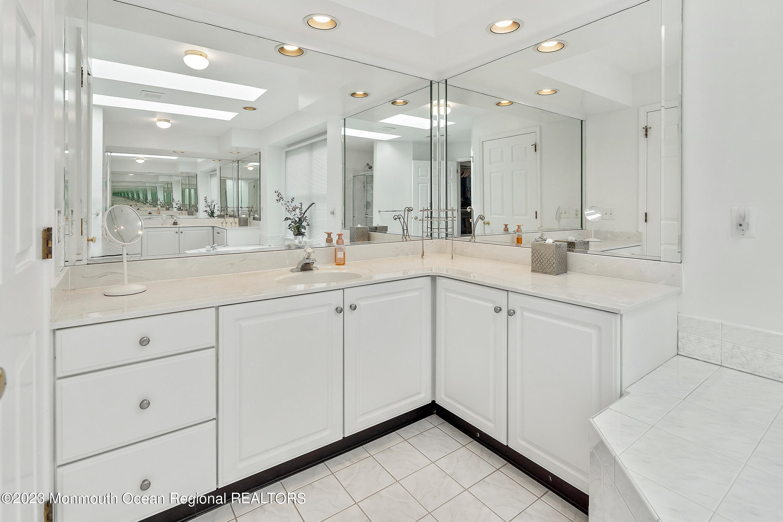 7 Molly Pitcher Drive