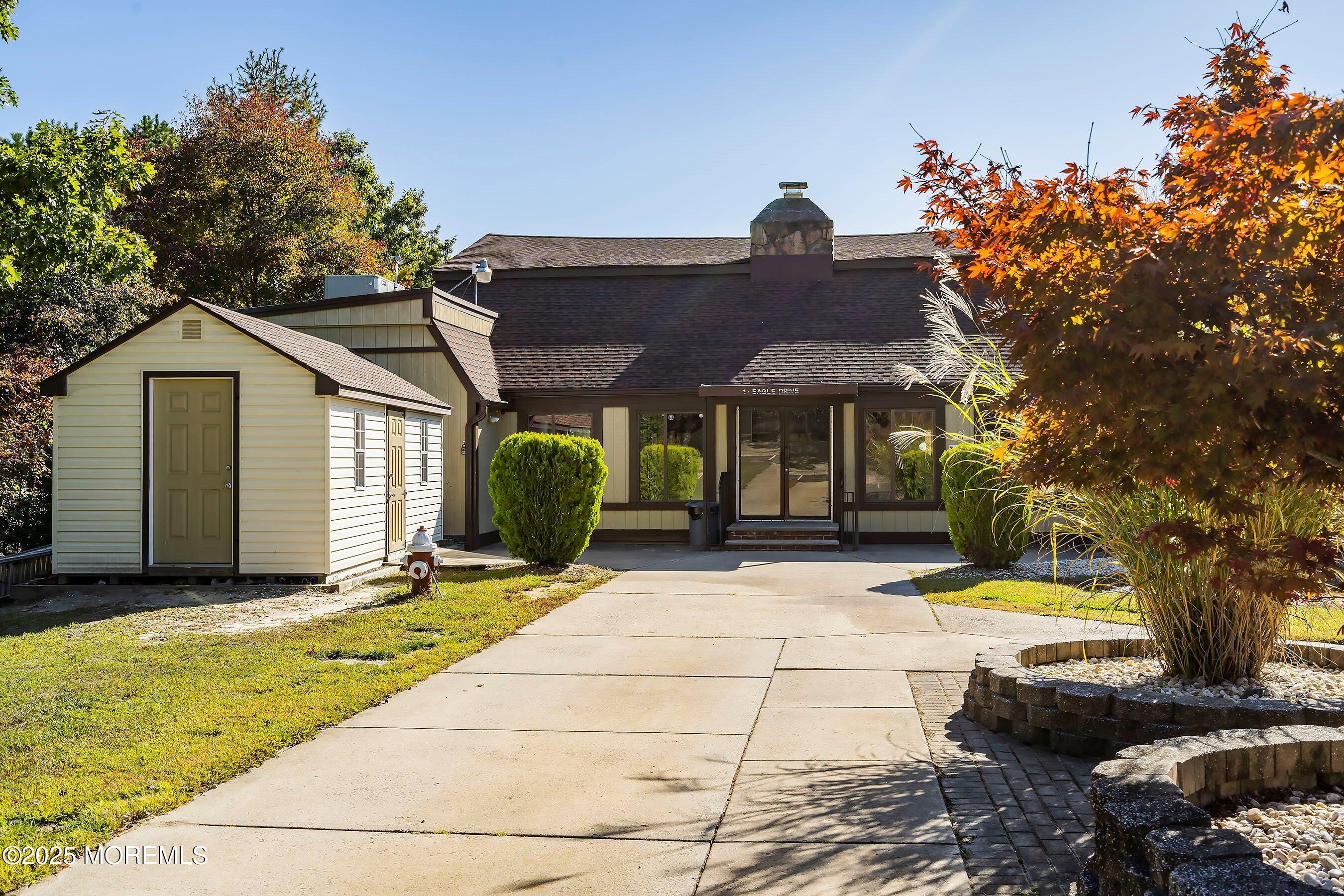 6 Pelican Road, 1000