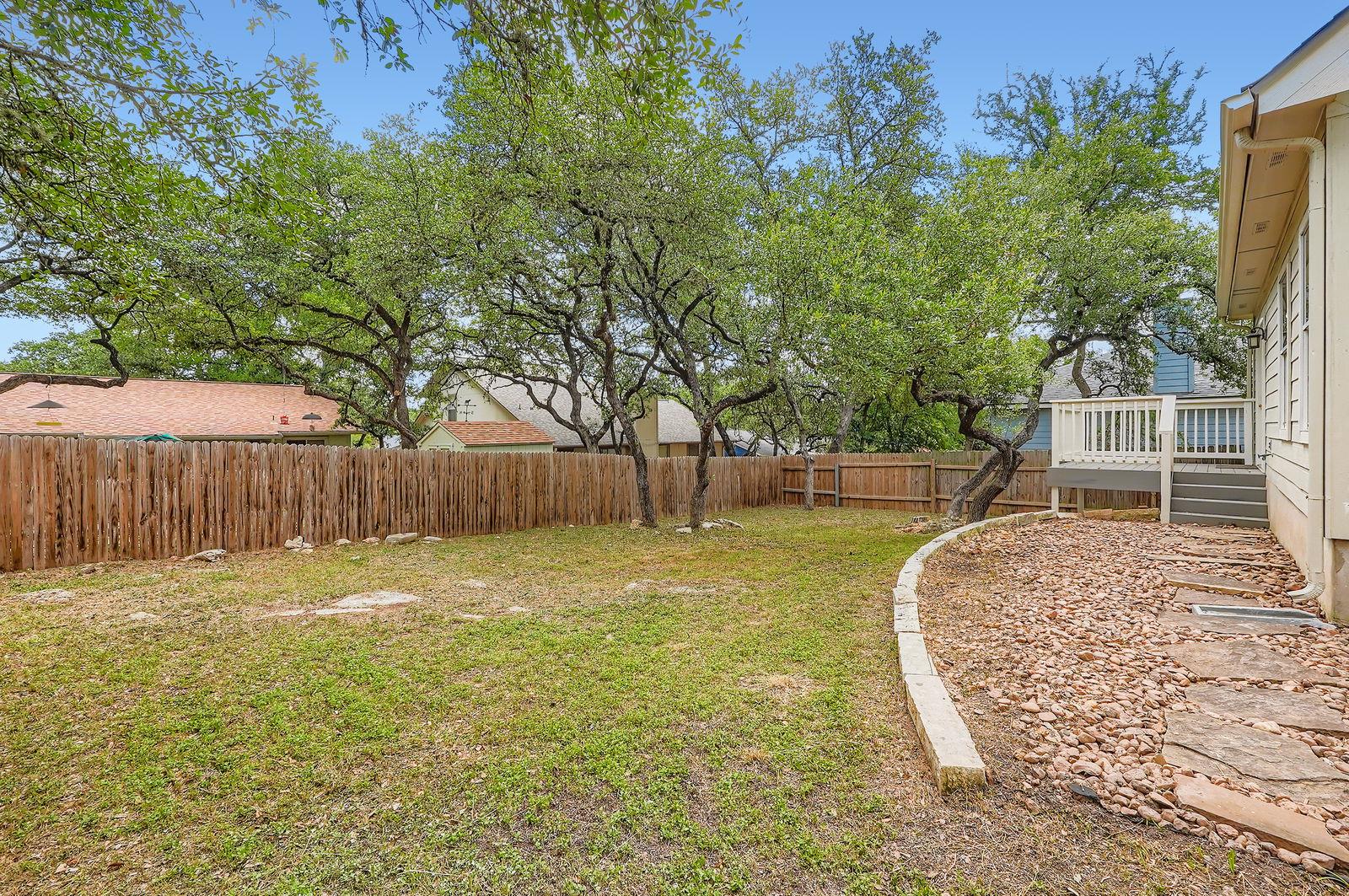 2033 Northview DR