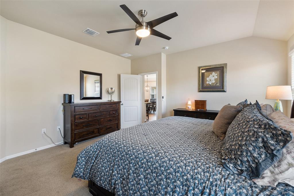 606 Comal RUN
