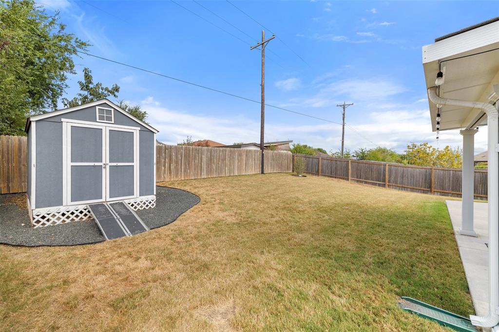 606 Comal RUN