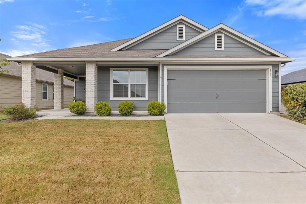 606 Comal RUN