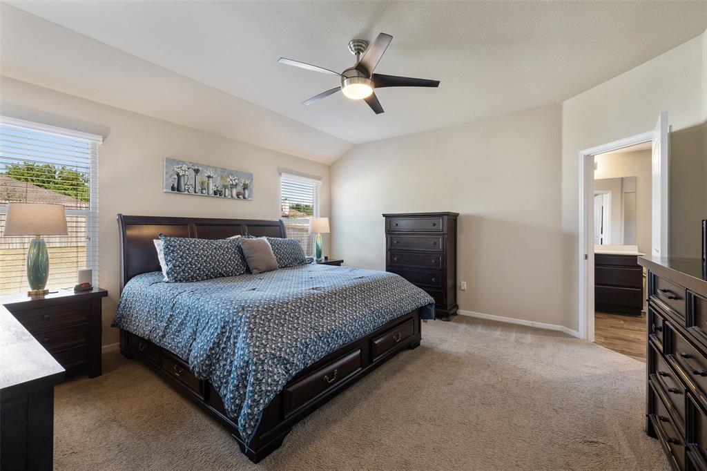 606 Comal RUN