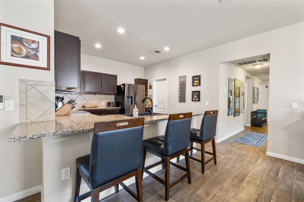 606 Comal RUN
