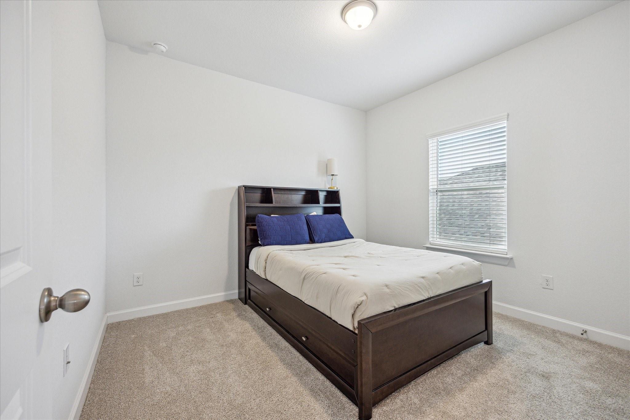 184 Manzanita DR
