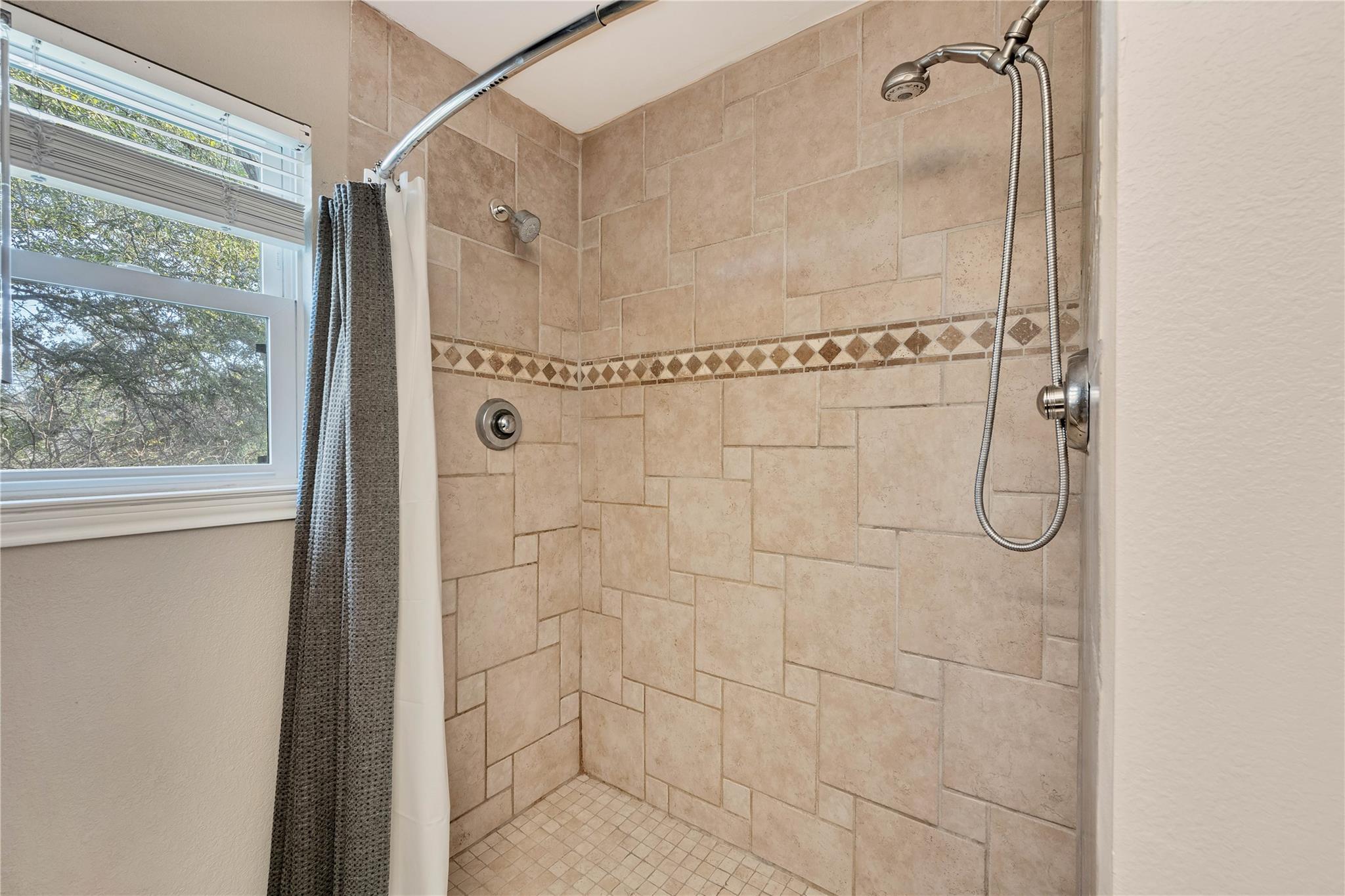 13233 Briar Hollow DR